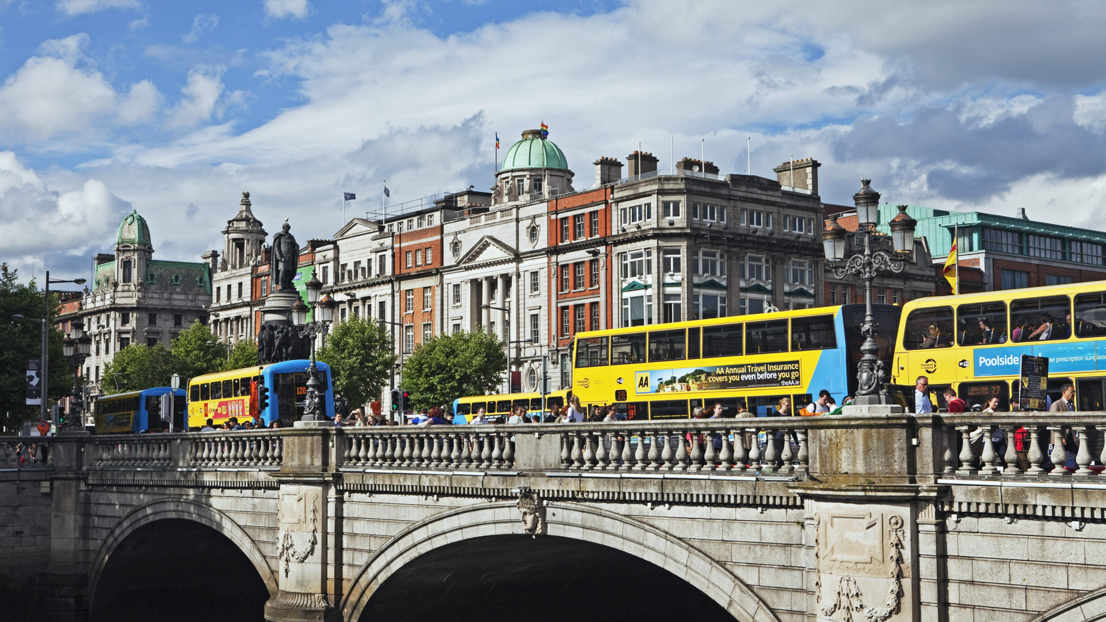 Public transport fare increases: Siptu warns move will impact pay talks as Taoiseach defends hikes